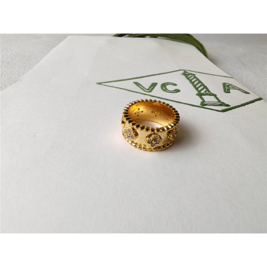 Van Cleef & Arpels Ring best replica size 6 7 8