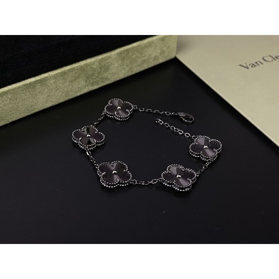 Van Cleef & Arpels necklace best replica