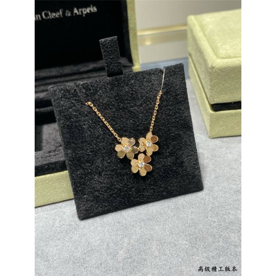 Van Cleef & Arpels necklace best replica