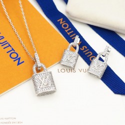 Louis Vuitton Earstuds best replica 