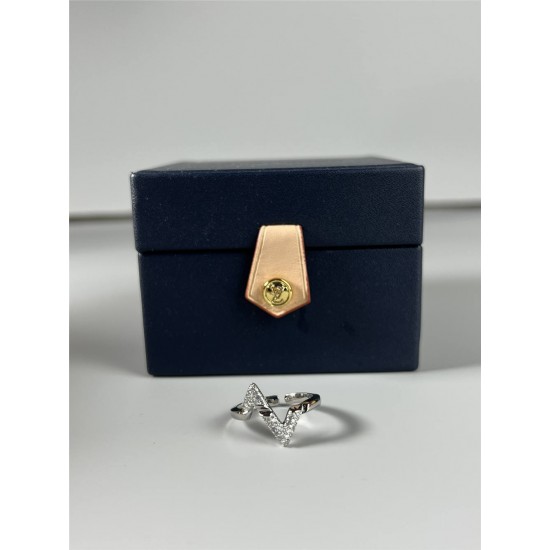 Louis Vuitton Ring best replica size 6 7 8