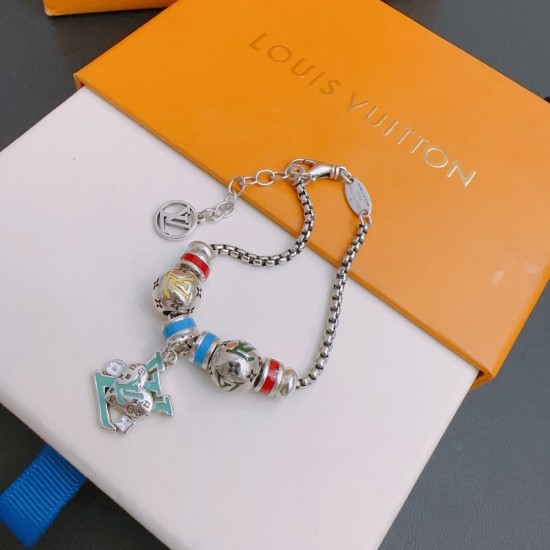 Louis Vuitton chain bracelet best replica