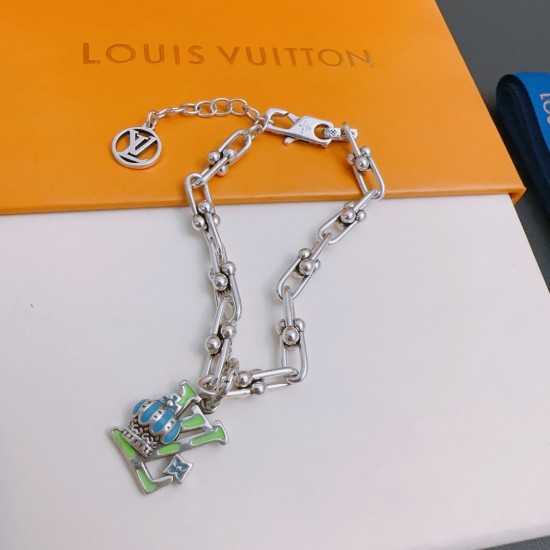 Louis Vuitton chain bracelet best replica