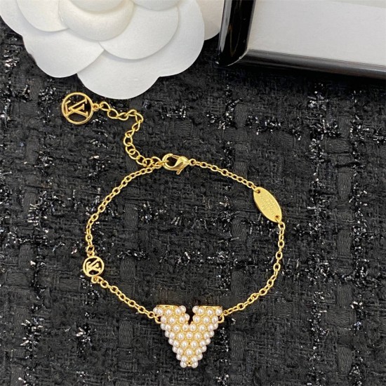 Louis Vuitton chain bracelet best replica