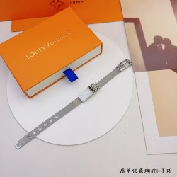 Louis Vuitton chain bracelet best replica