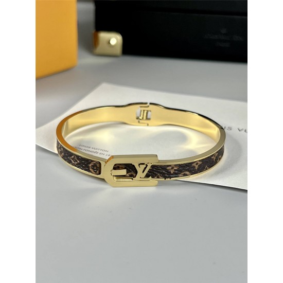 Louis Vuitton bracelet best replica size 17cm and 19cm 