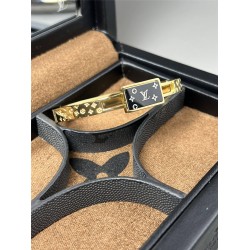 Louis Vuitton bracelet best replica size 17cm and 19cm 