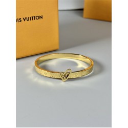 Louis Vuitton bracelet best replica size 17cm and 19cm 