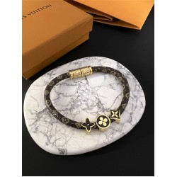 Louis Vuitton bracelet best replica size 17cm and 19cm 