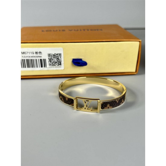 Louis Vuitton bracelet best replica size 17cm and 19cm 