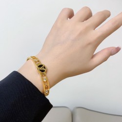 Louis Vuitton bracelet best replica size 17cm and 19cm 