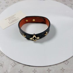 Louis Vuitton bracelet best replica size 17cm and 19cm 