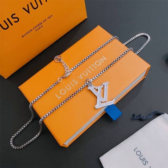 Louis Vuitton necklace best replica 