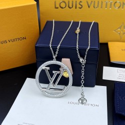 Louis Vuitton necklace best replica 