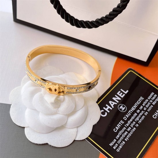 Chanel bracelet best replica size 17cm and 19cm