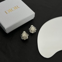 Dior Earstuds best replica