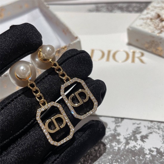 Dior Earstuds best replica