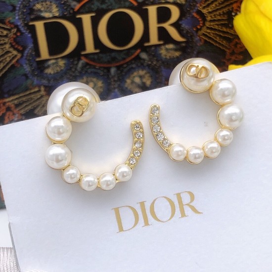 Dior Earstuds best replica