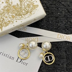 Dior Earstuds best replica