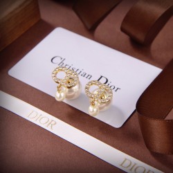 Dior Earstuds best replica