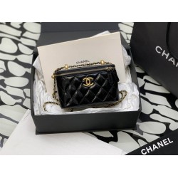 Chanel Vanity case 11*8.5*7cm