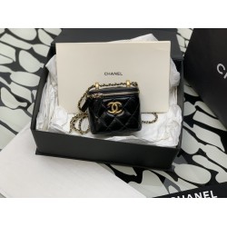 Chanel Vanity case 11*8.5*7cm