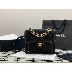 Chanel classic flap 22x18.5x7.5cm 23a