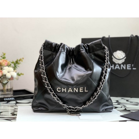 Chanel 22 bag 30x30x8cm