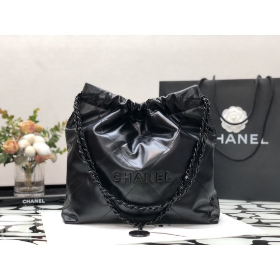 Chanel 22 bag 30x30x8cm