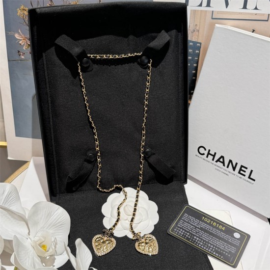 Chanel earstud 2025 new