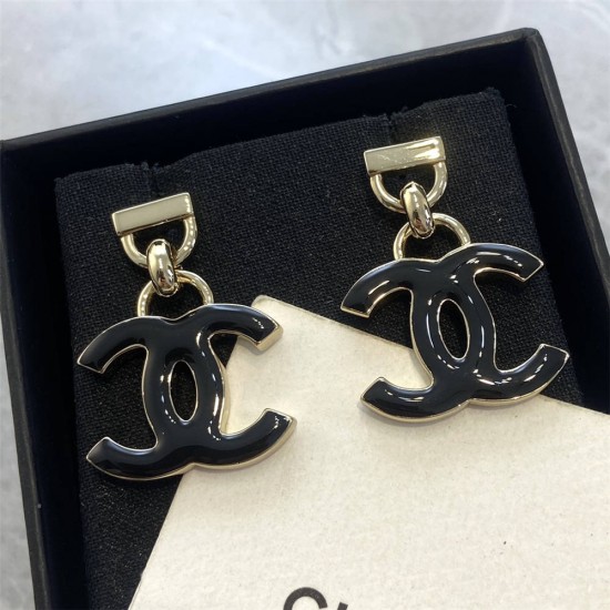 Chanel earstud 2025 new