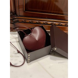 New Alaia  Le Cour 21*17*5cm leather 2025 new