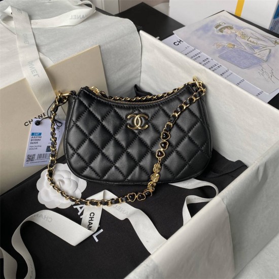 CHANEL 24p  hobo 13x20X4.5cm 2025 new