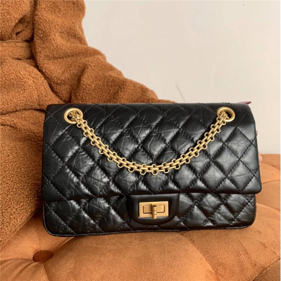 Chanel 2.55 reissue A37586，24cm A37587，28cm，