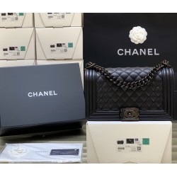 Chanel Leboy 67085 Size 20cm