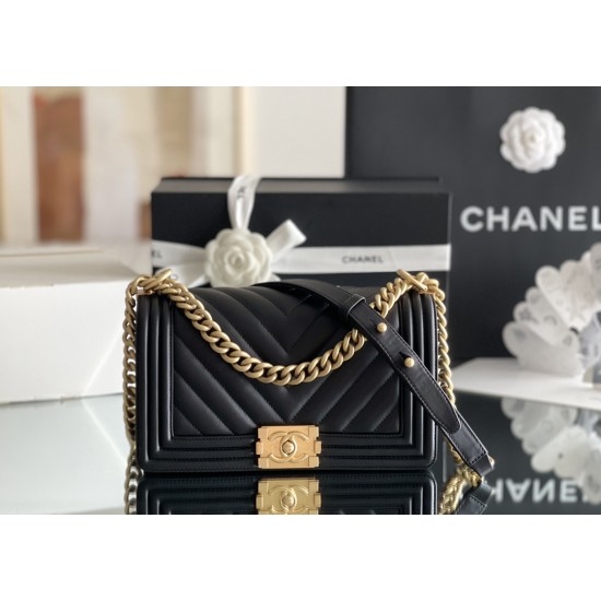 Chanel Leboy 67086 Size 25cm