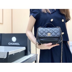 Chanel 93749 Size 19x14x7cm