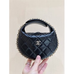 Chanel 23C 3095 Size 16*16*5.5cm