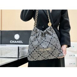 Chanel 22K 3261  size 39*42*8cm