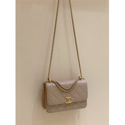 Chanel AP2649  Size 22x14.5x8cm