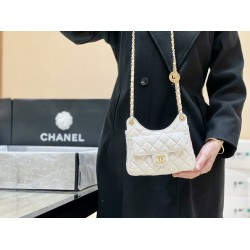 Chanel Small Hobo Bag 3710, Size 19*17*6cm