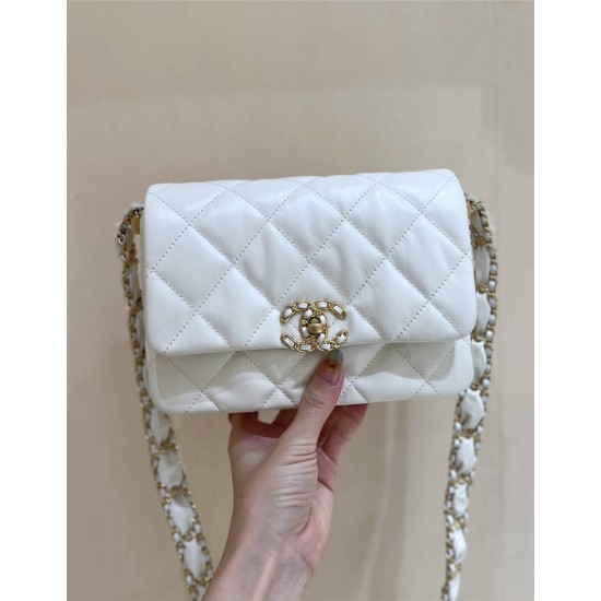 Chanel AS4423  Size: 20*15*5cm