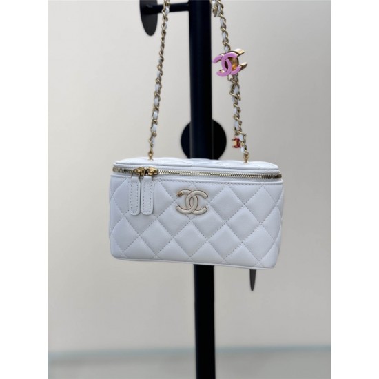 Chanel Vanity box 16.5cm 2025 new