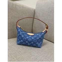 Louis Vuitton HILLS POCHETTE M82949  size：18.5x11x6.5cm 2025 new