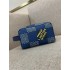 Louis Vuitton LOCKER DOPP KIT  M40747   size：23x13x12cm  2025 new