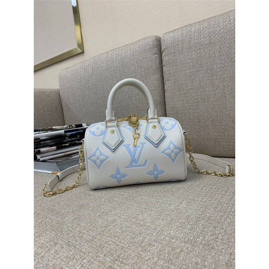 Louis Vuitton SPEEDY BANDOULIÈRE 20   M46397   size：20.5x13.5x12cm 2025 new