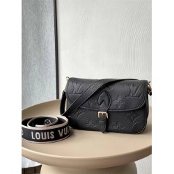 Louis Vuitton DIANE  M46386 size：23x16x8.5cm 2025 new