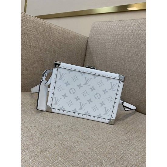 Louis Vuitton CLUTCH BOX M11049 size：24x16.5x8cm 2025 new