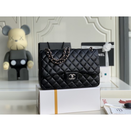 Chanel classic flap CF jumbo 30cm 2025 new