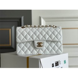 Chanel classic flap CF 23cm 2025 new